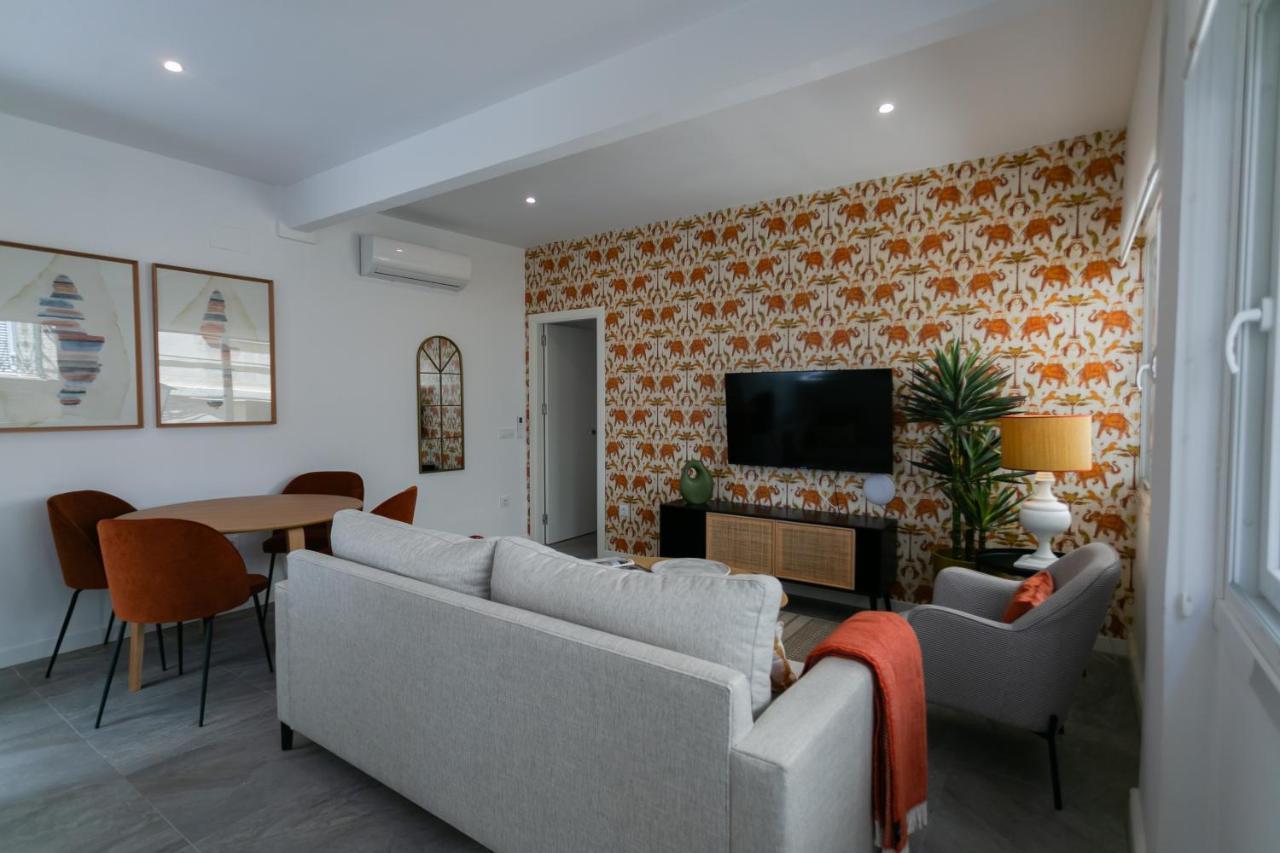 Lujoso Apartamento Con Piscina Compartida 1 セビリア エクステリア 写真