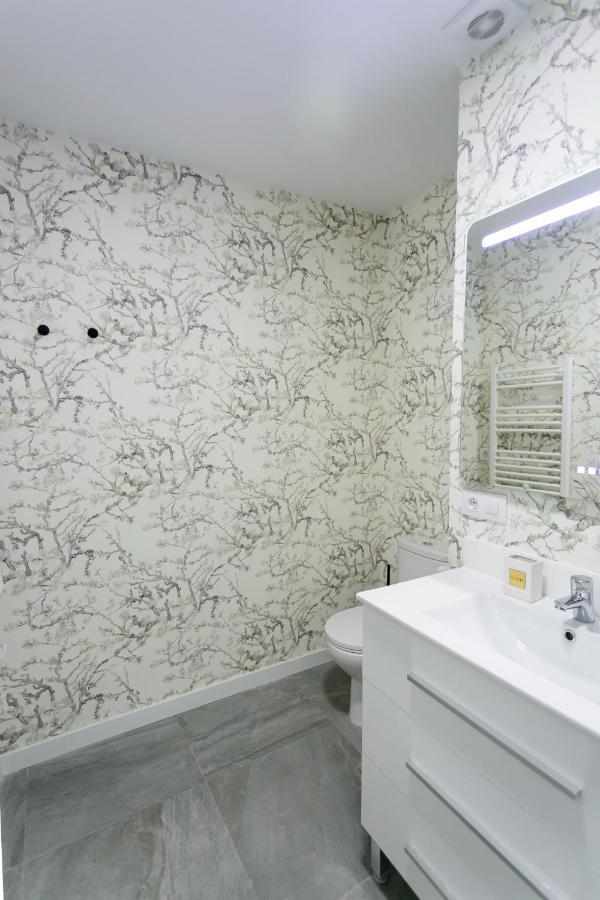 Lujoso Apartamento Con Piscina Compartida 1 セビリア エクステリア 写真